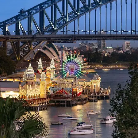 Urban Serenity 2Br With Balcony Parking Sydney Exterior photo