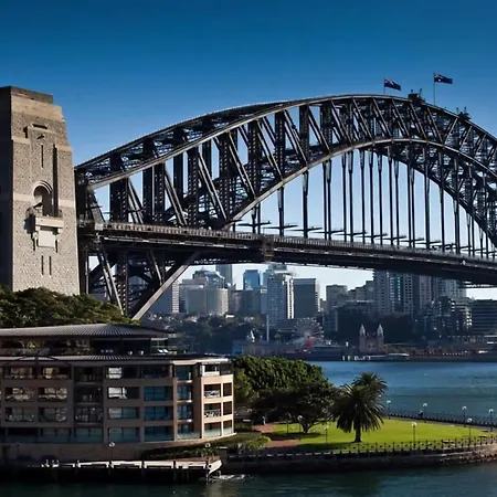 Urban Serenity 2Br With Balcony Parking Sydney Exterior photo