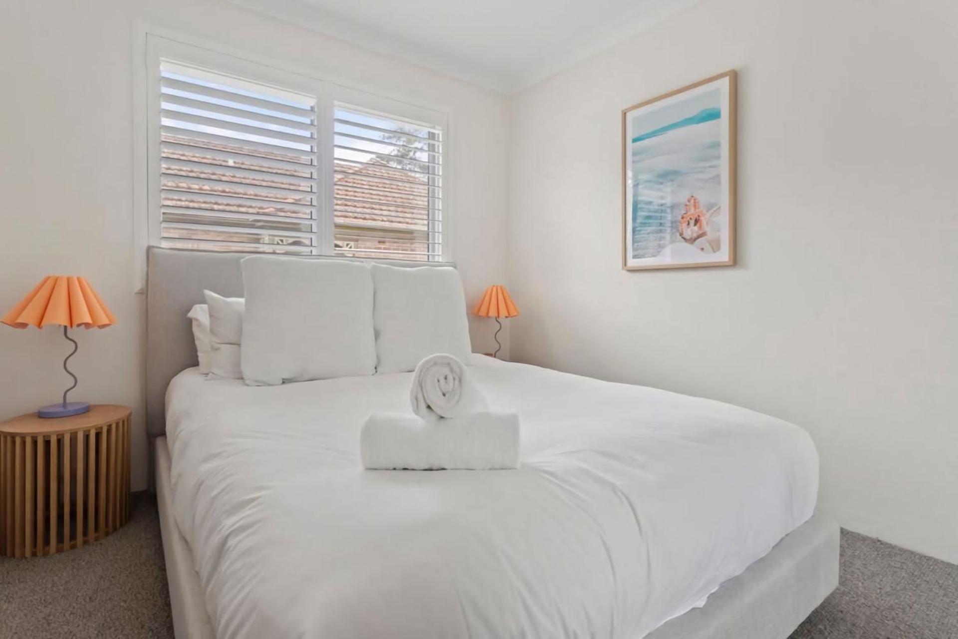 Urban Serenity 2br With Balcony Parking Apartment *